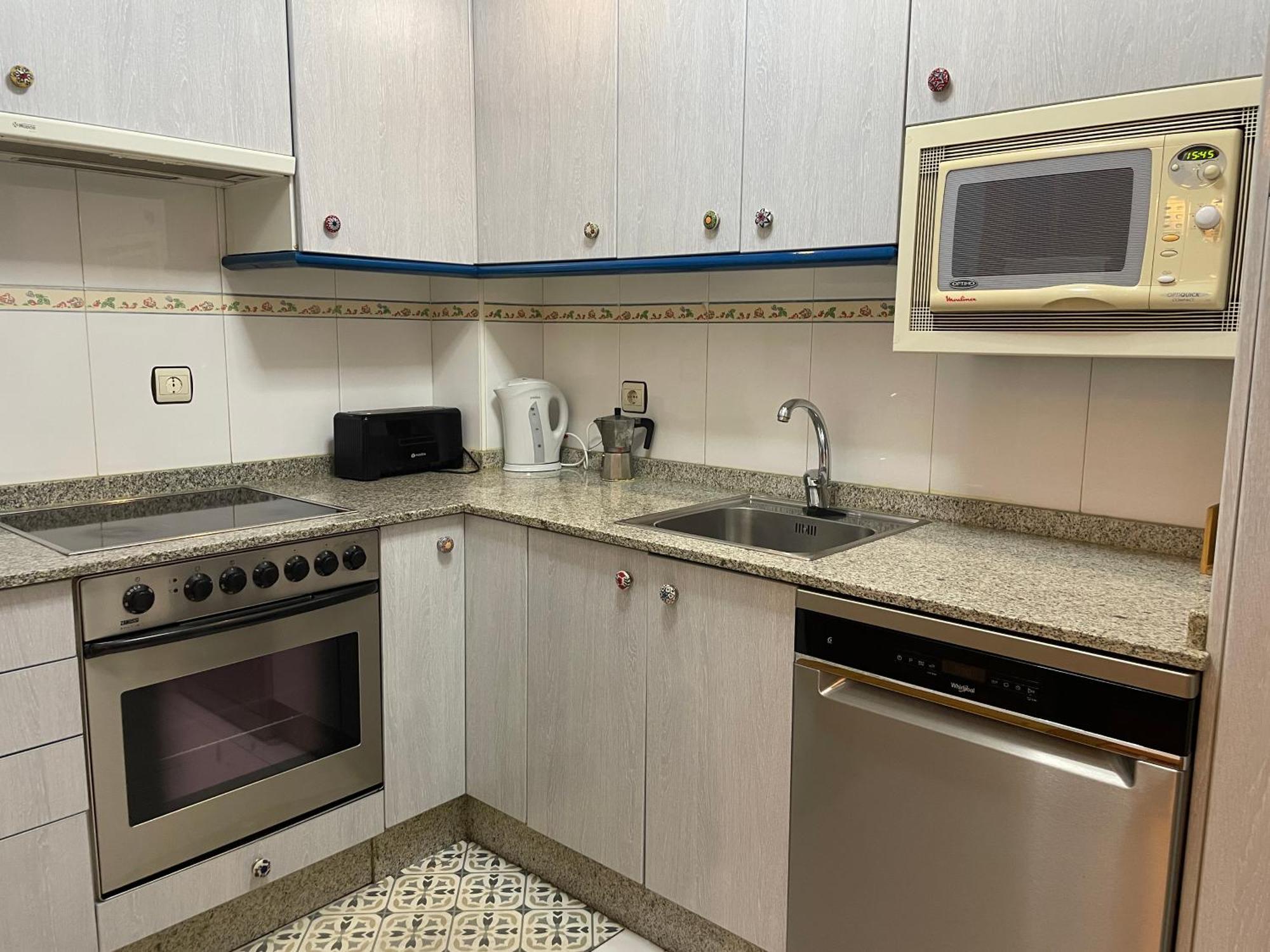 Piso Centrico Con Plaza De Garaje Appartement Ponferrada Buitenkant foto